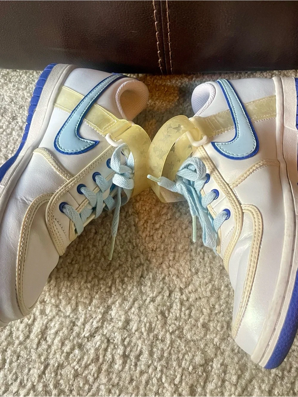 Nike 315419-143 Sneakers White Blue Star Strap Size 4.5Y / Women’s 6